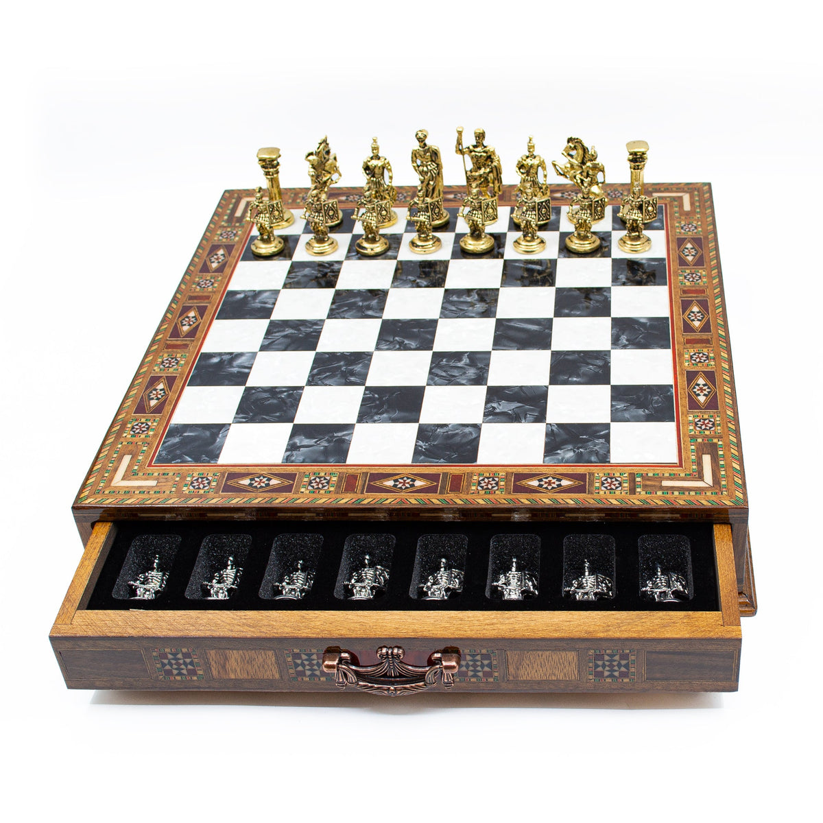 Handgefertigtes Schachspiel aus Holz – Schach spielen in Toulouse | Schachatelier