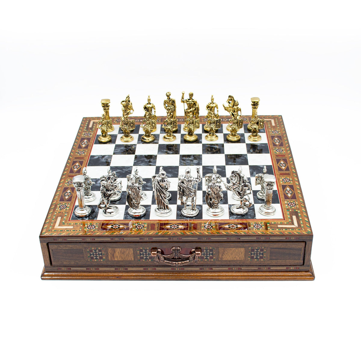Handgefertigtes Schachspiel aus Holz – Schach spielen in Nizza | Schachatelier